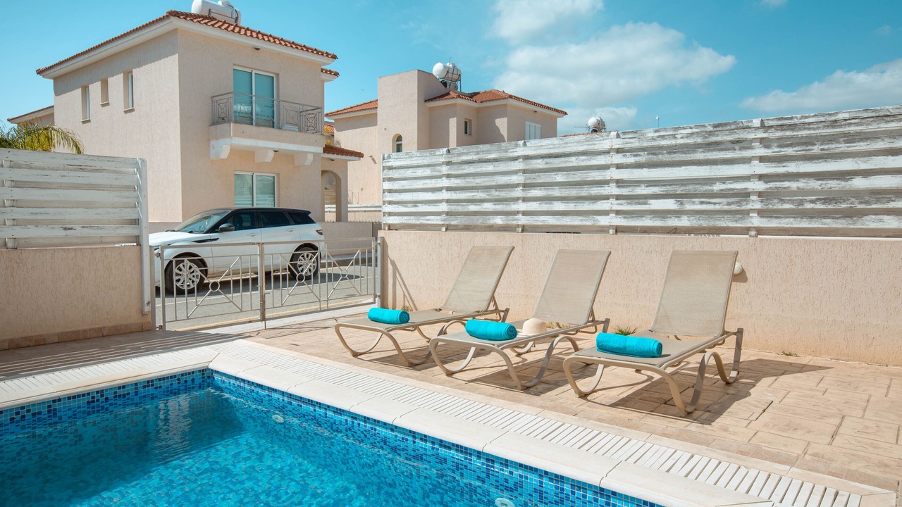 Photo of Outdoor in Pernera