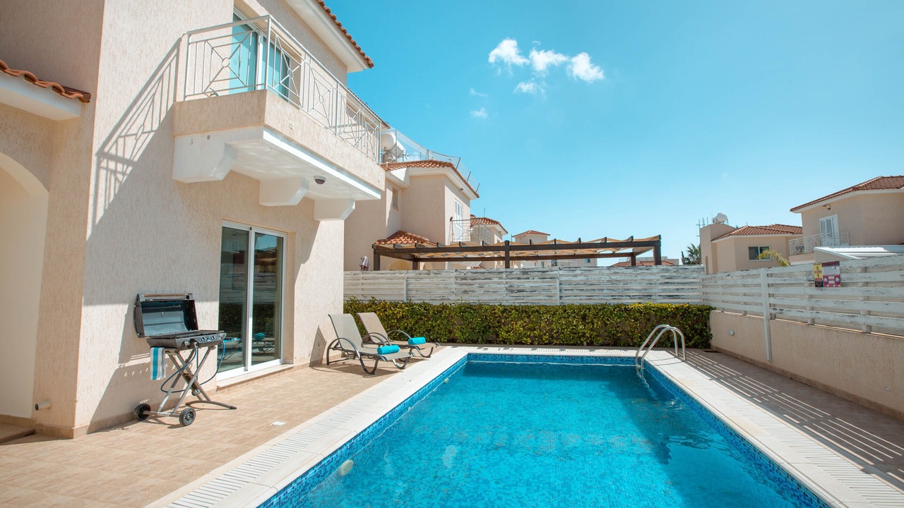 Photo of Outdoor in Pernera