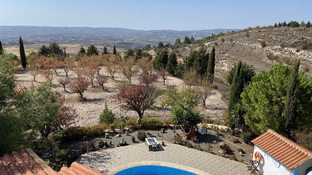 Photo of Outdoor in Pano Arodhes