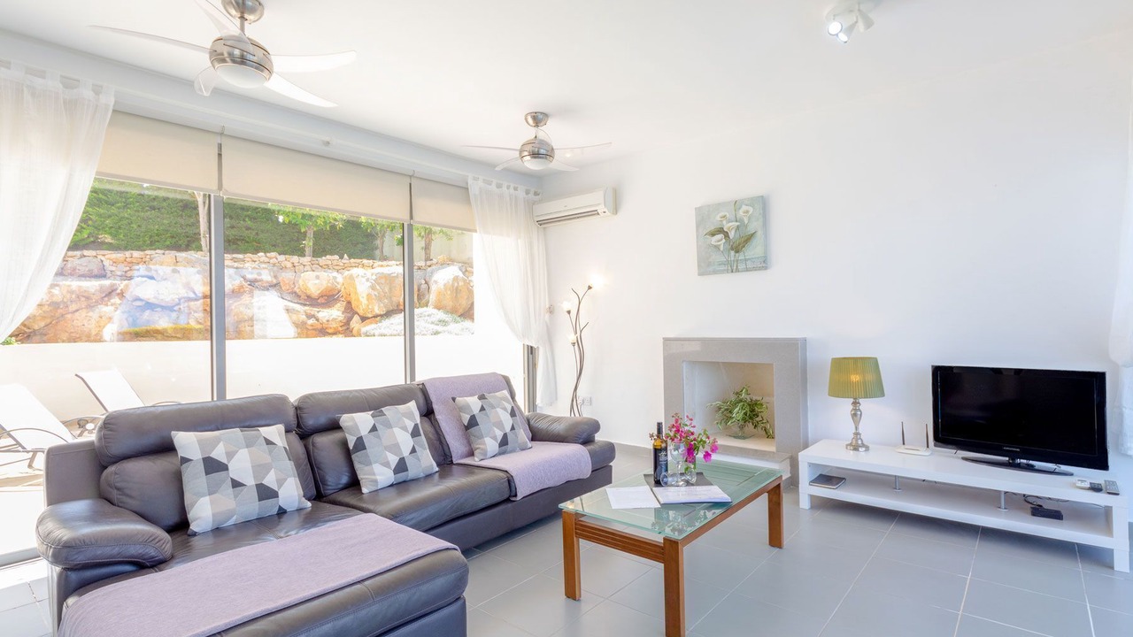 Photo of Livingroom in Latchi
