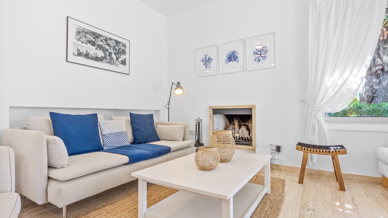Photo of Livingroom in Latchi