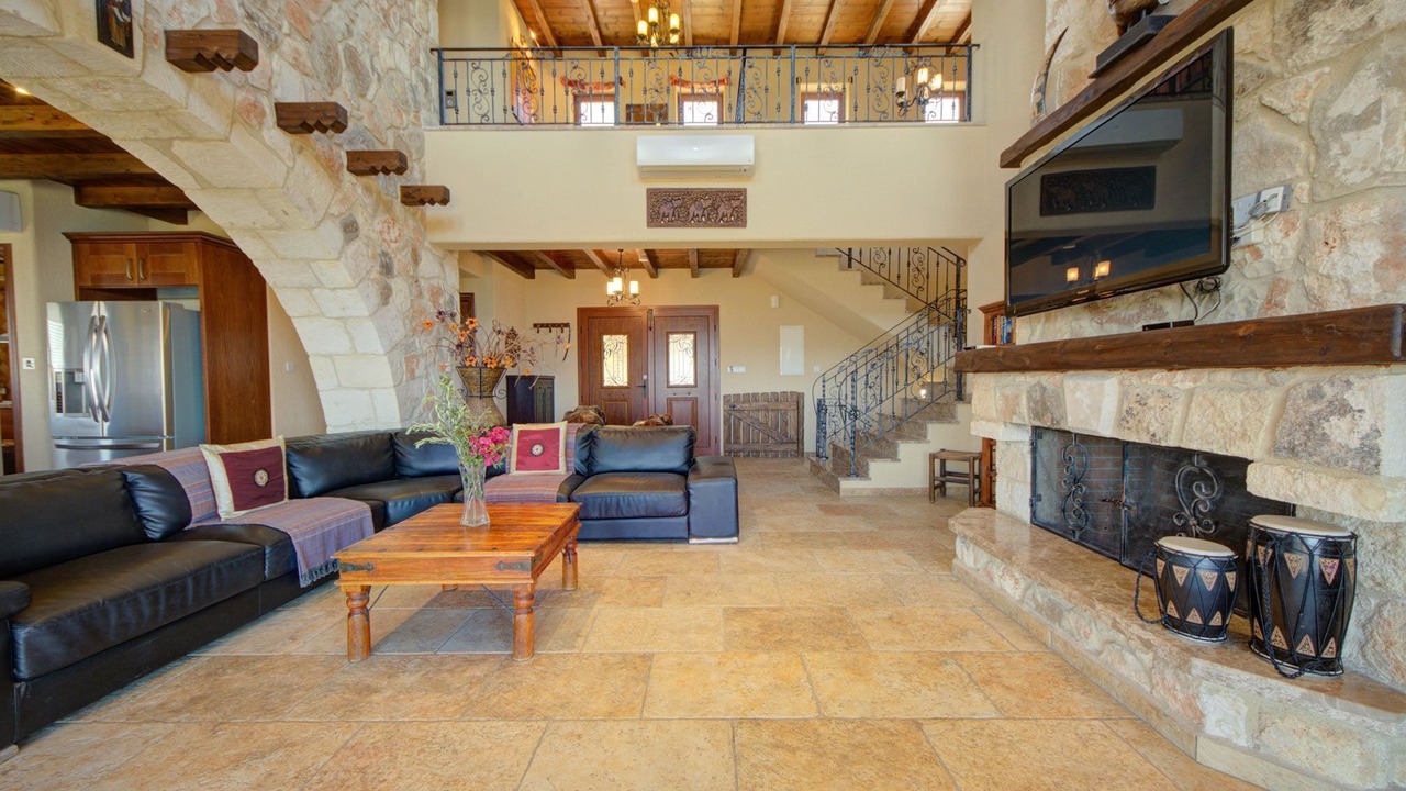 Photo of Livingroom in Latchi