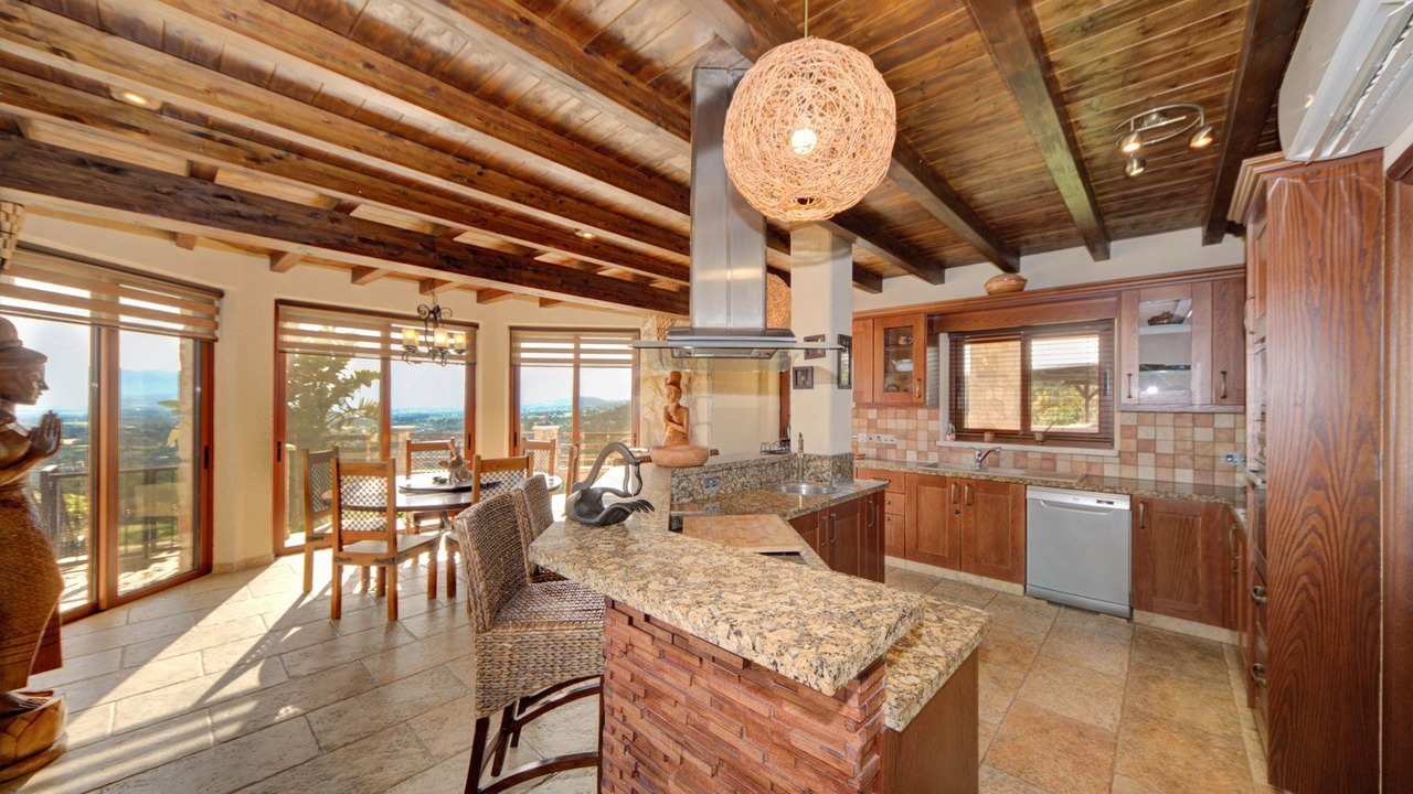 Photo of Kitchen in Latchi