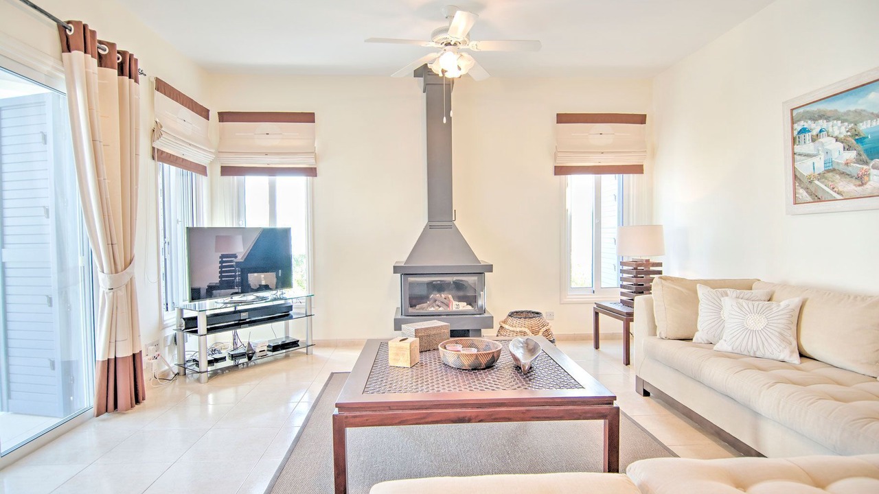 Photo of Livingroom in Latchi
