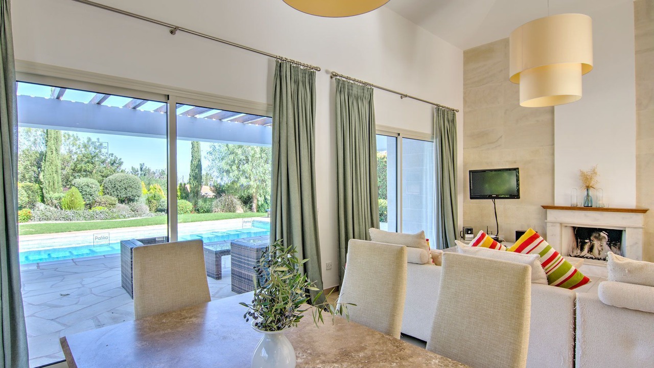 Photo of Livingroom in Latchi