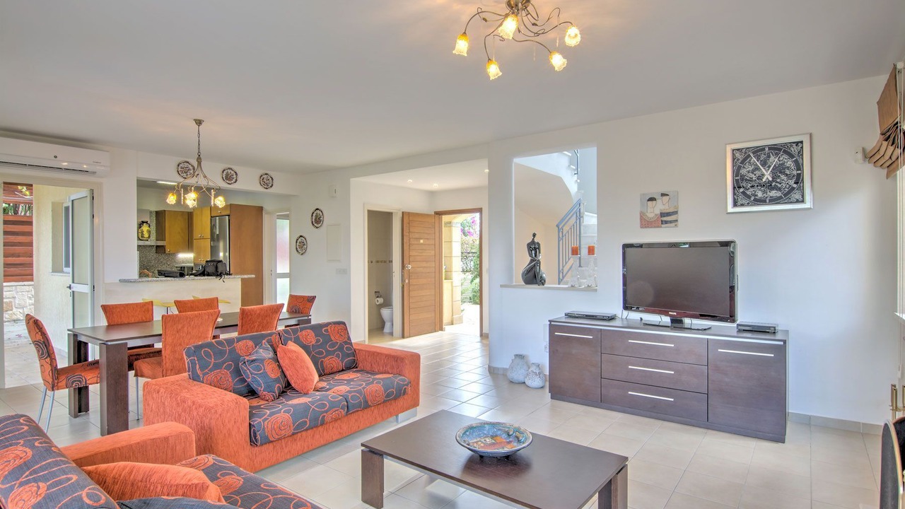 Photo of Livingroom in Latchi