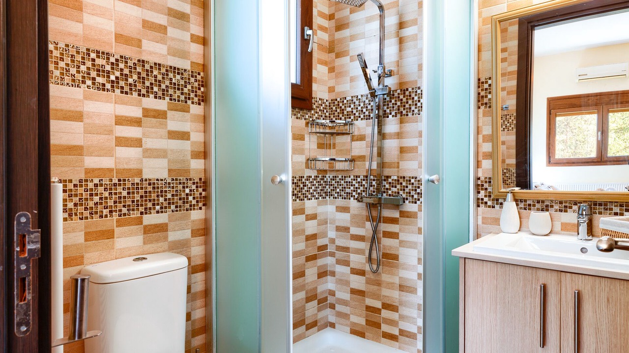 Photo of Bathroom in Prodromi