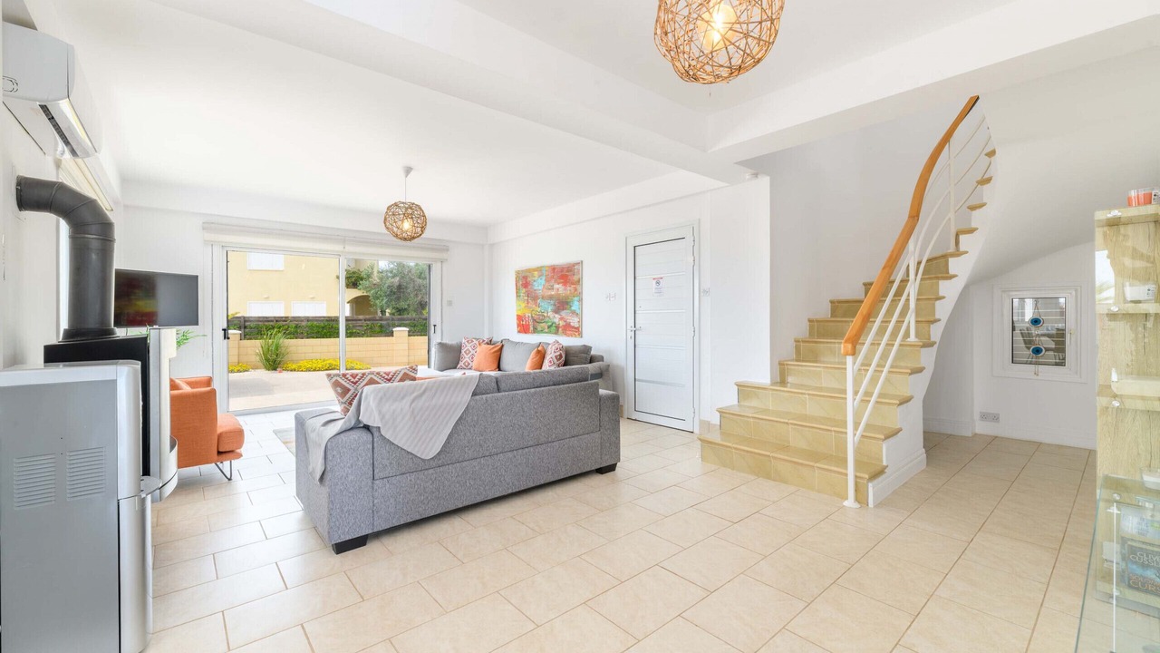 Photo of Livingroom in Ayia Thekla