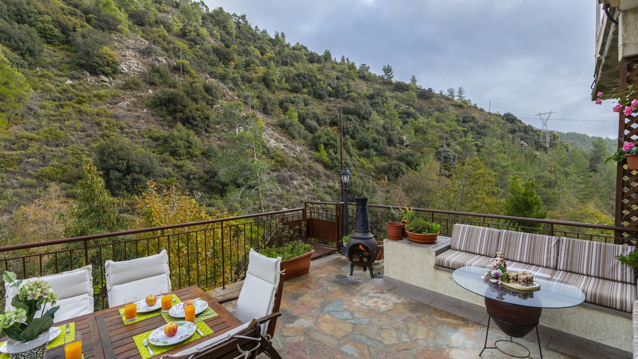 Photo of Outdoor in Kato Amiantos
