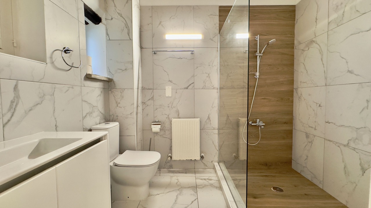 Photo of Bathroom in Tochni