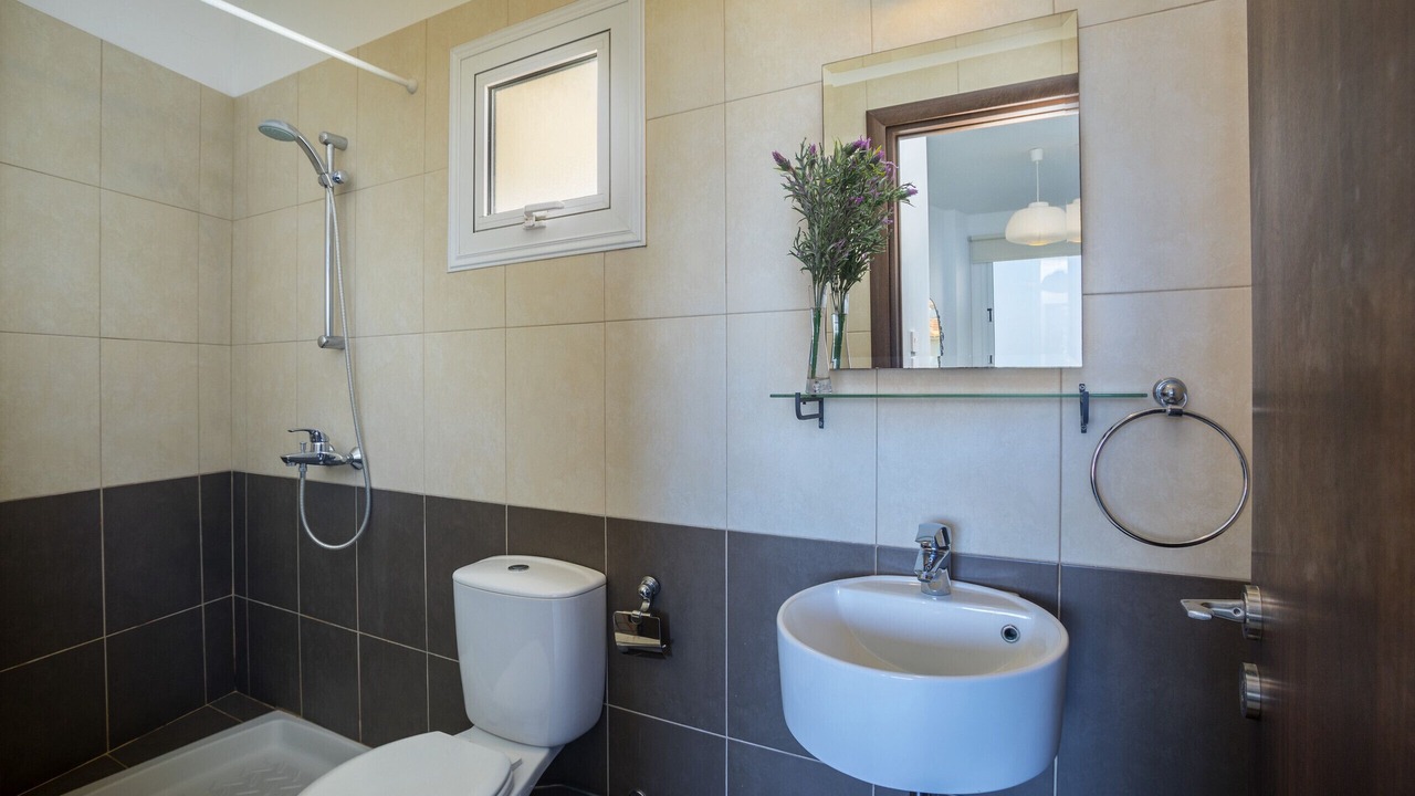 Photo of Bathroom in Pernera