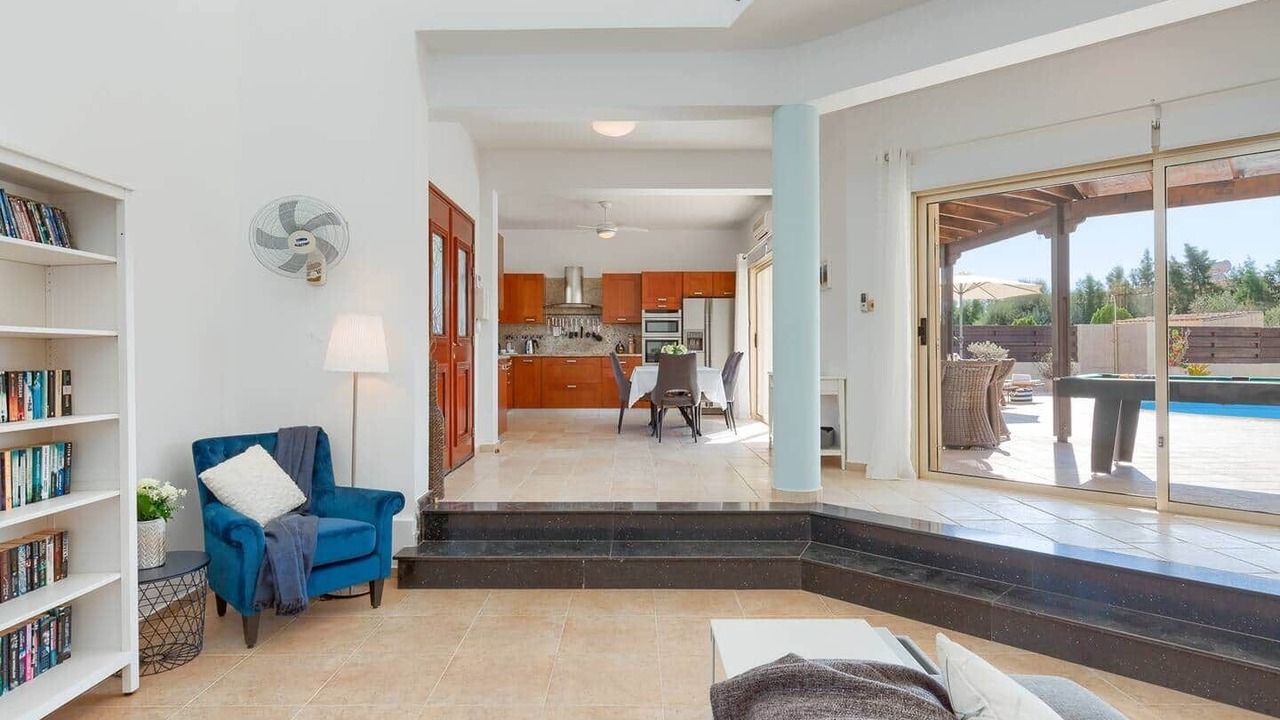 Photo of Livingroom in Pegeia
