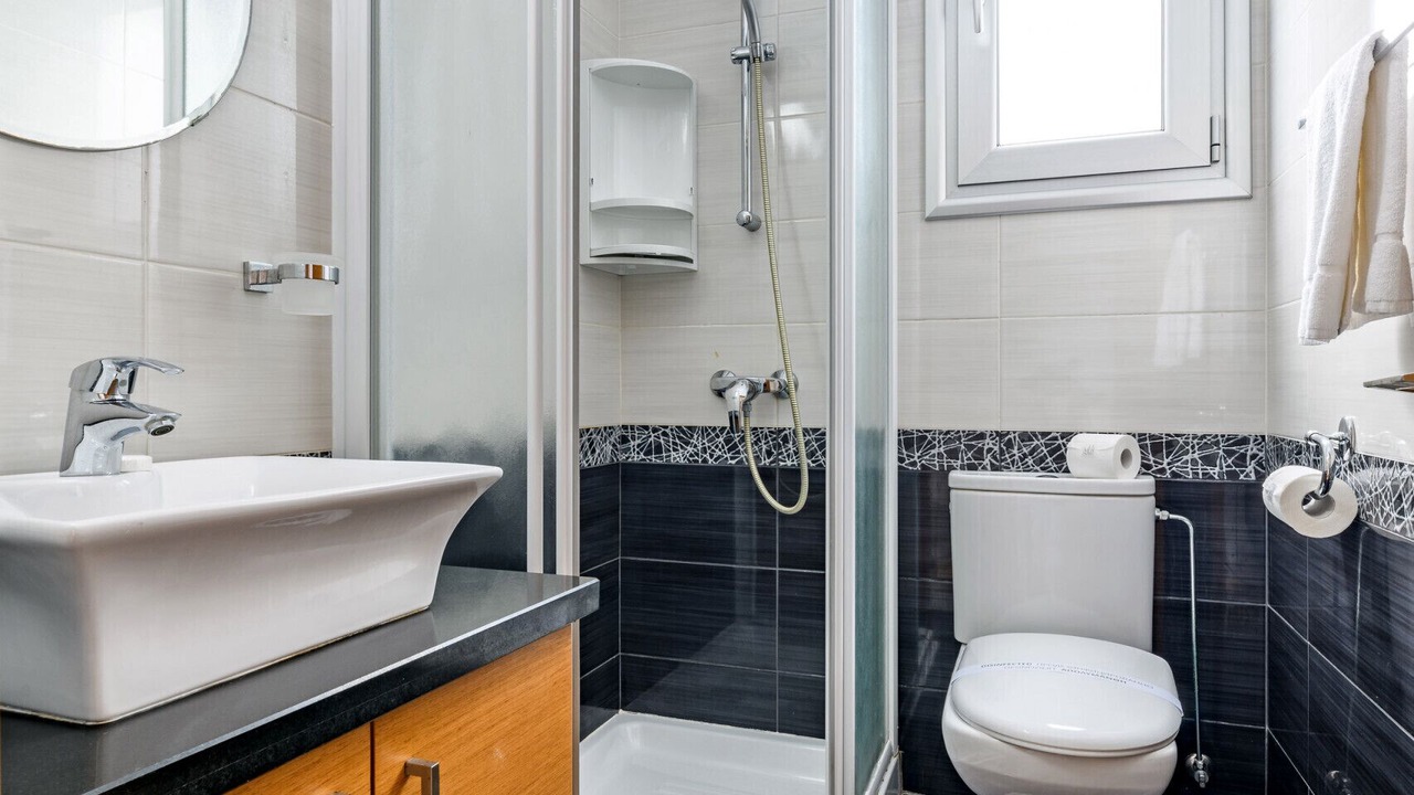 Photo of Bathroom in Pernera