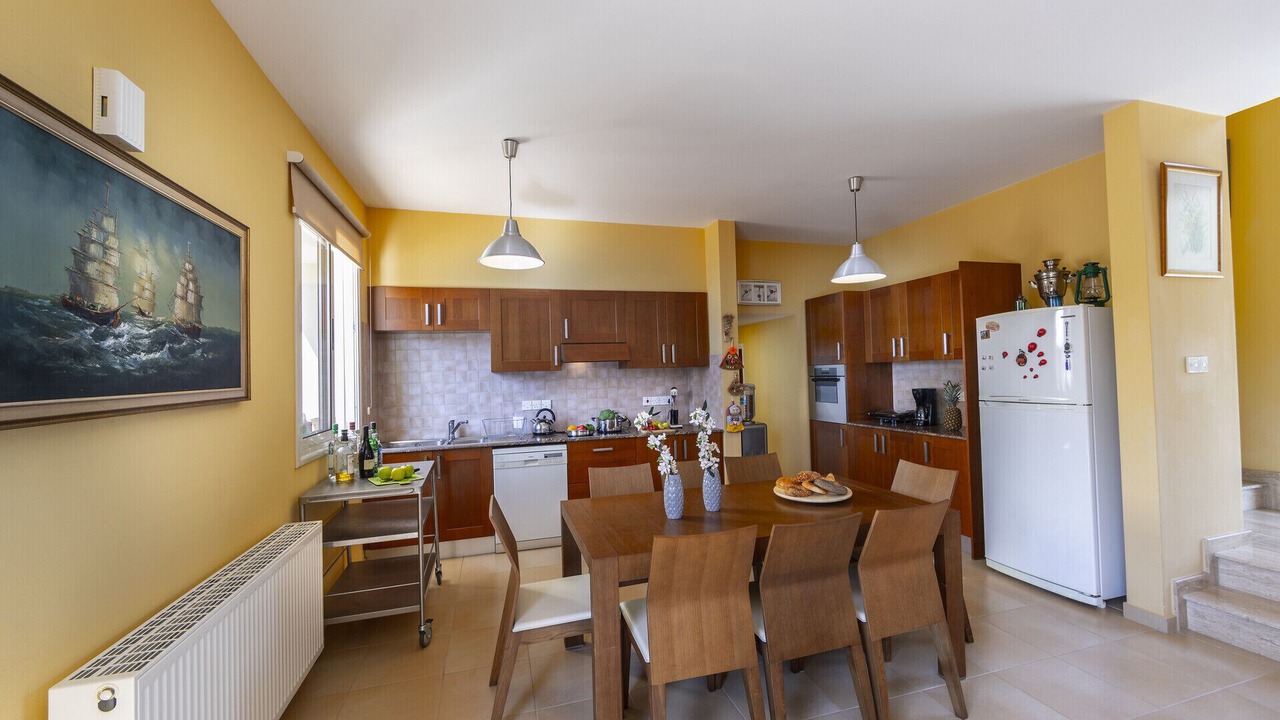 Photo of Kitchen in Pervolia