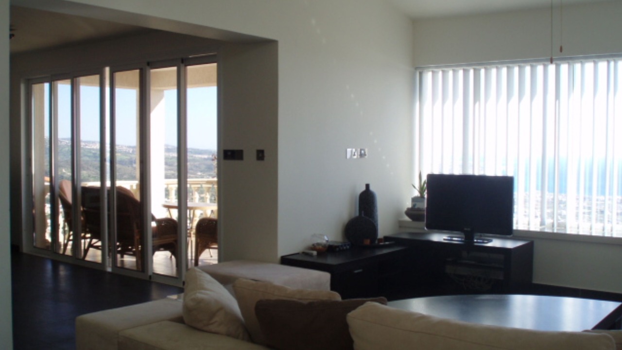 Photo of Livingroom in Peyia Town