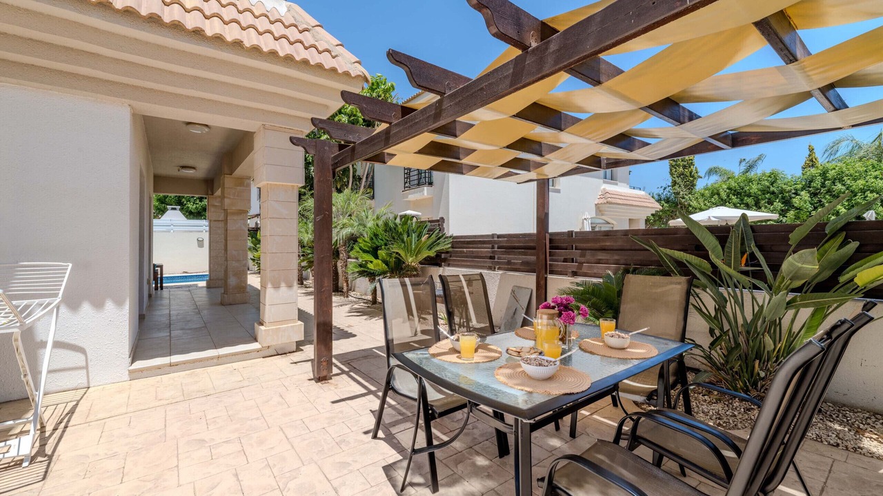 Photo of Outdoor in Kapparis