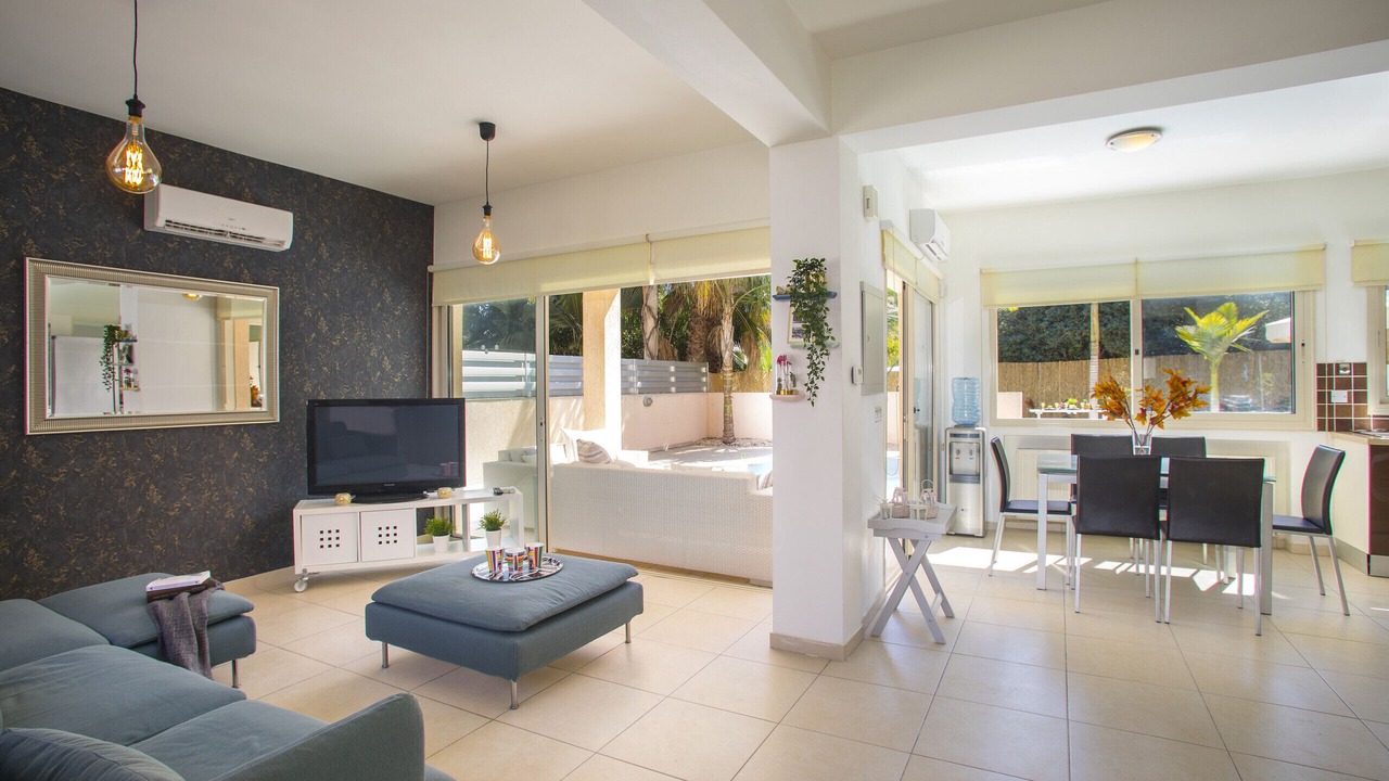Photo of Livingroom in Pernera