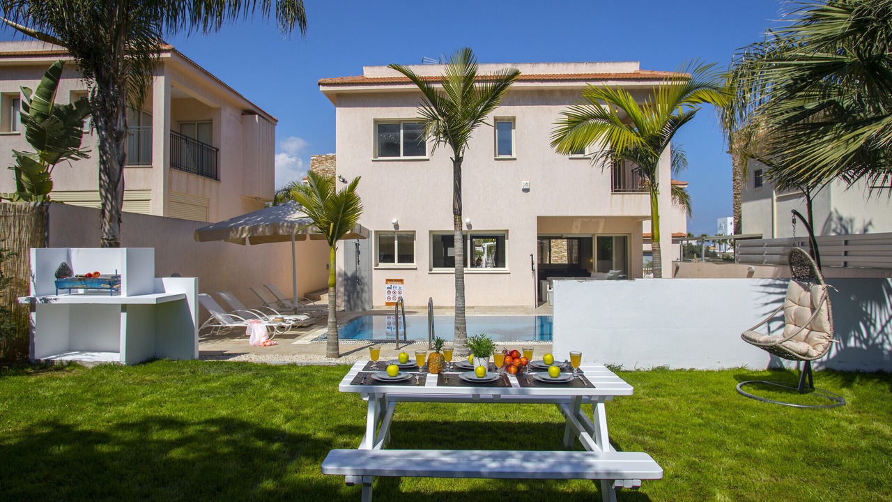 Photo of Outdoor in Pernera