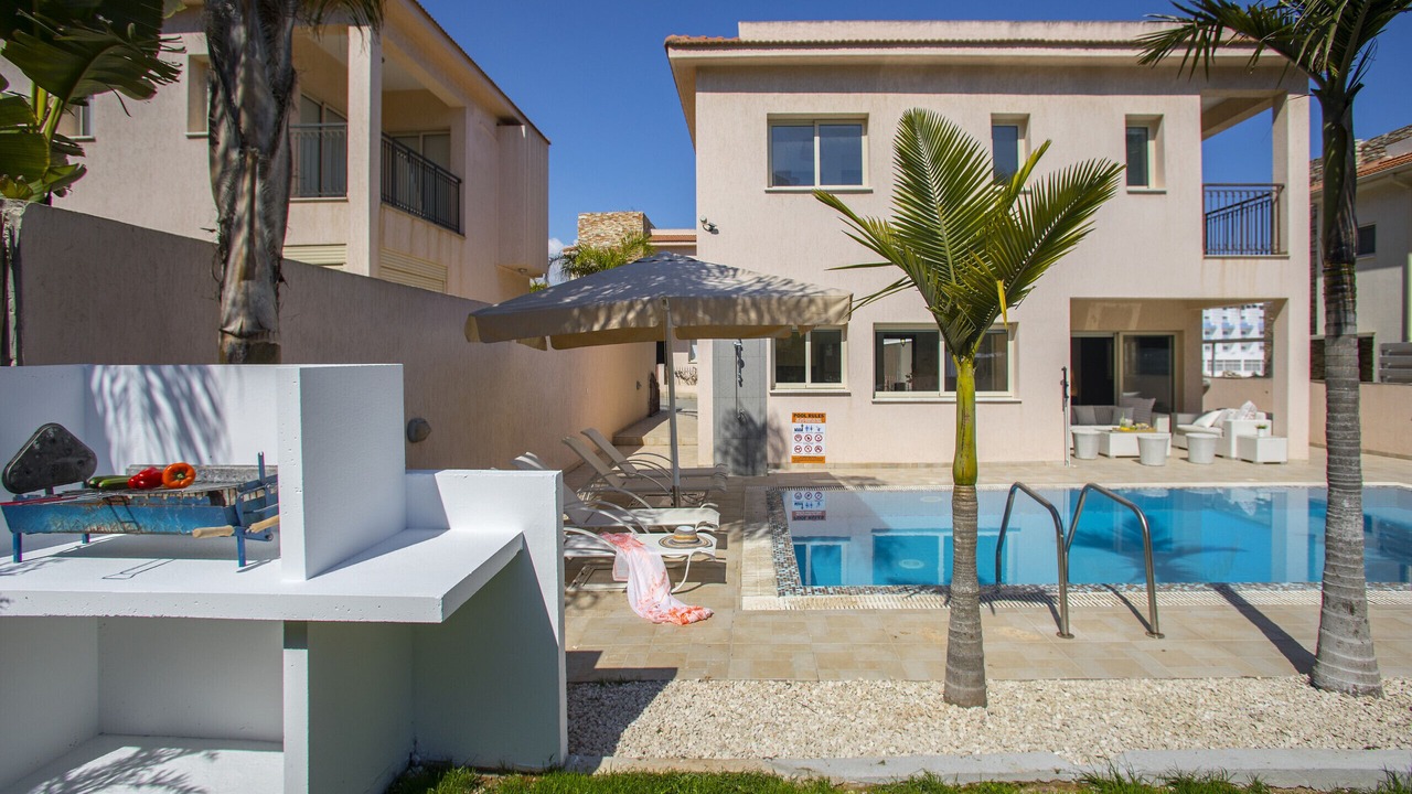 Photo of Outdoor in Pernera