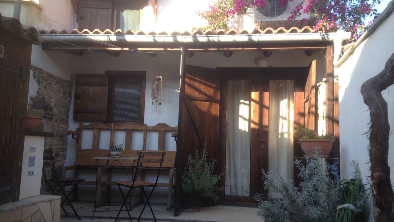 Photo of Outdoor in Pera