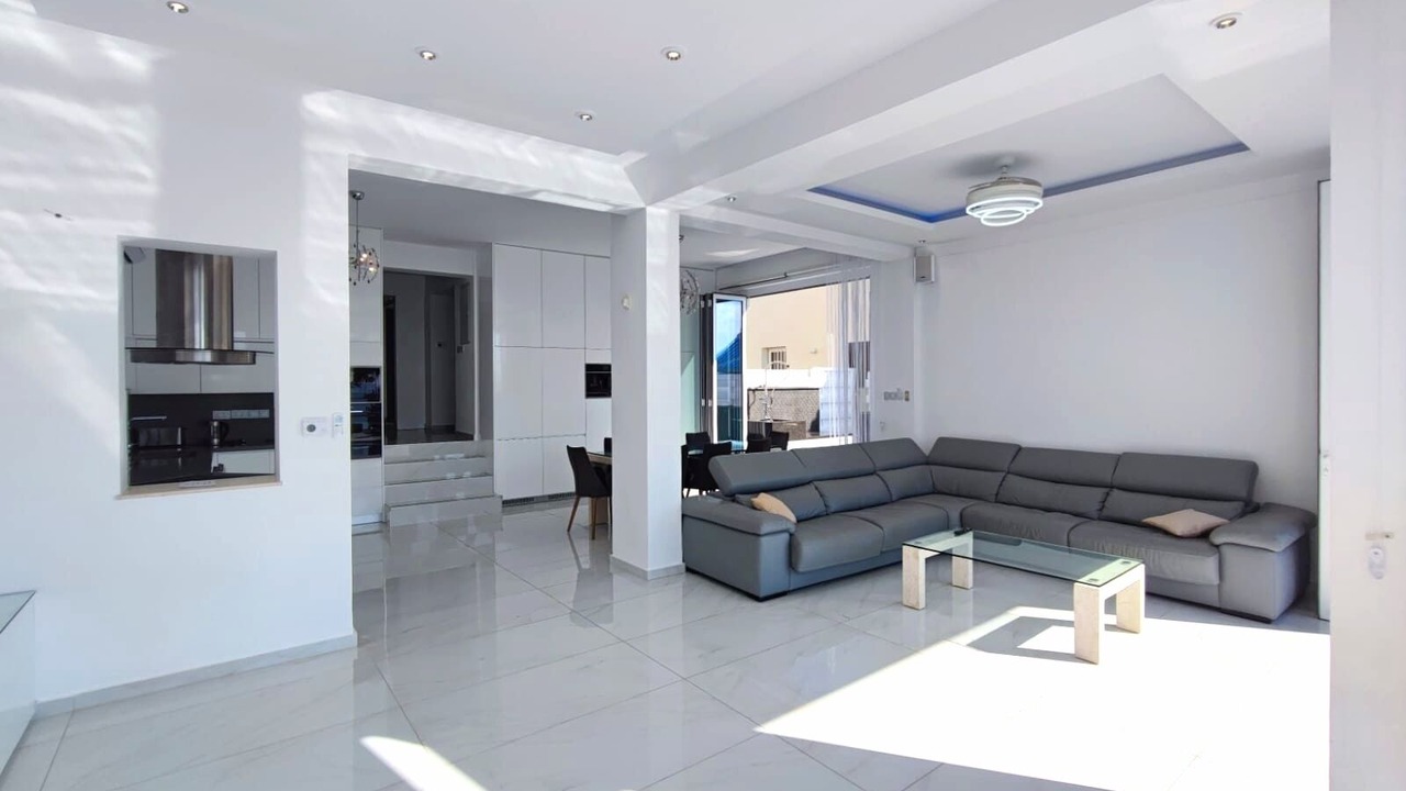 Photo of Livingroom in Pegeia