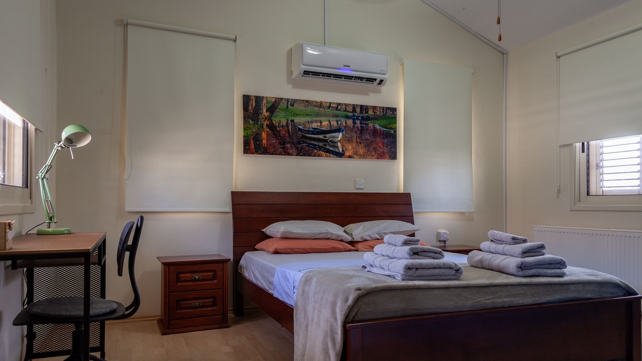 Photo of Bedroom in Pervolia