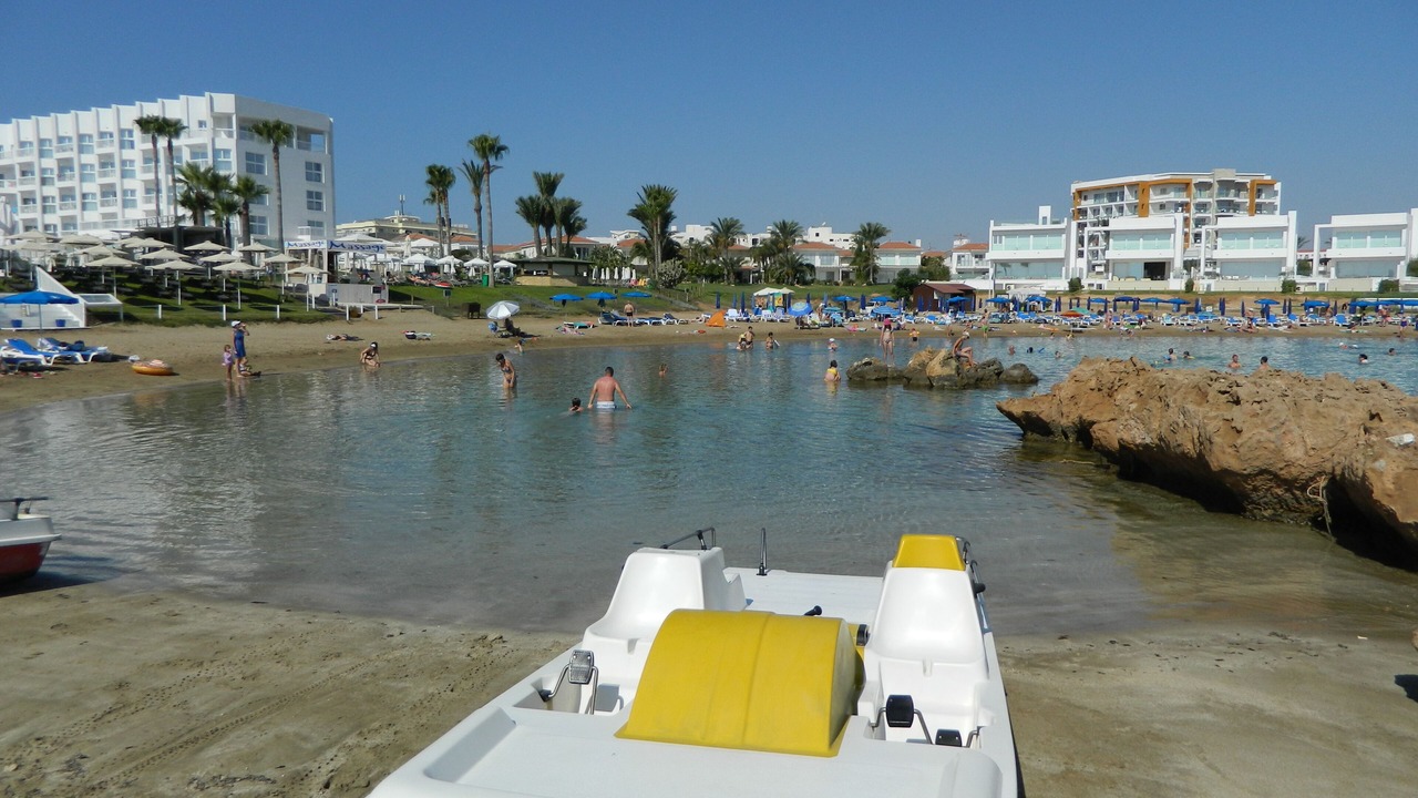 Photo of Others in Pernera