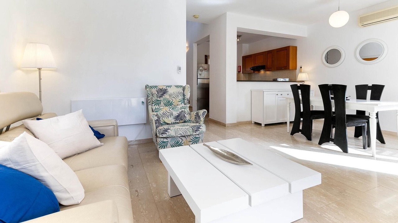 Photo of Livingroom in Aphrodite Hills
