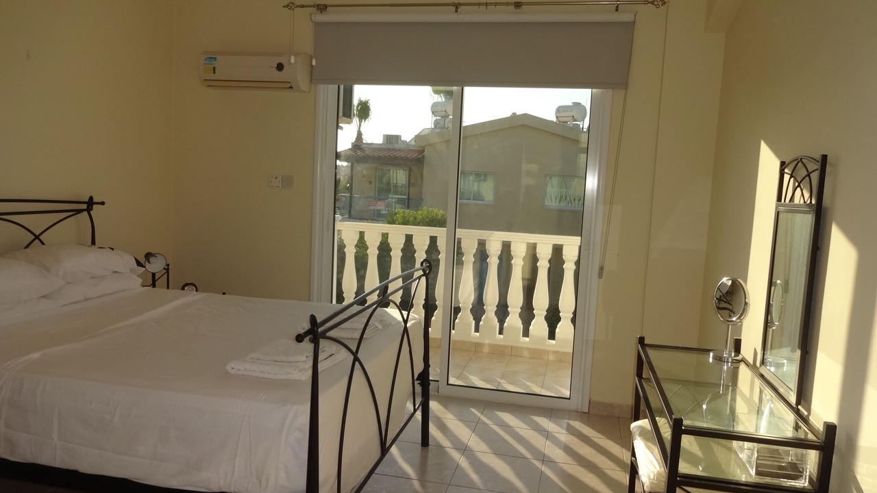 Photo of Bedroom in Universal