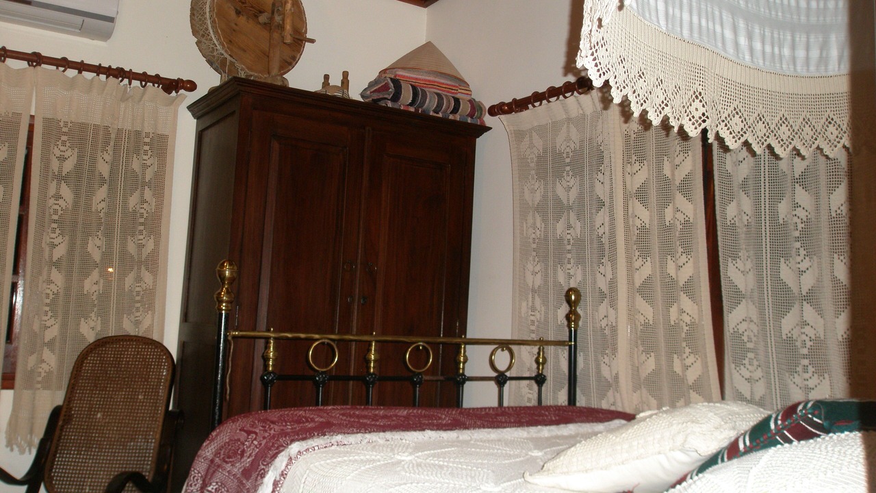 Photo of Bedroom in Politiko