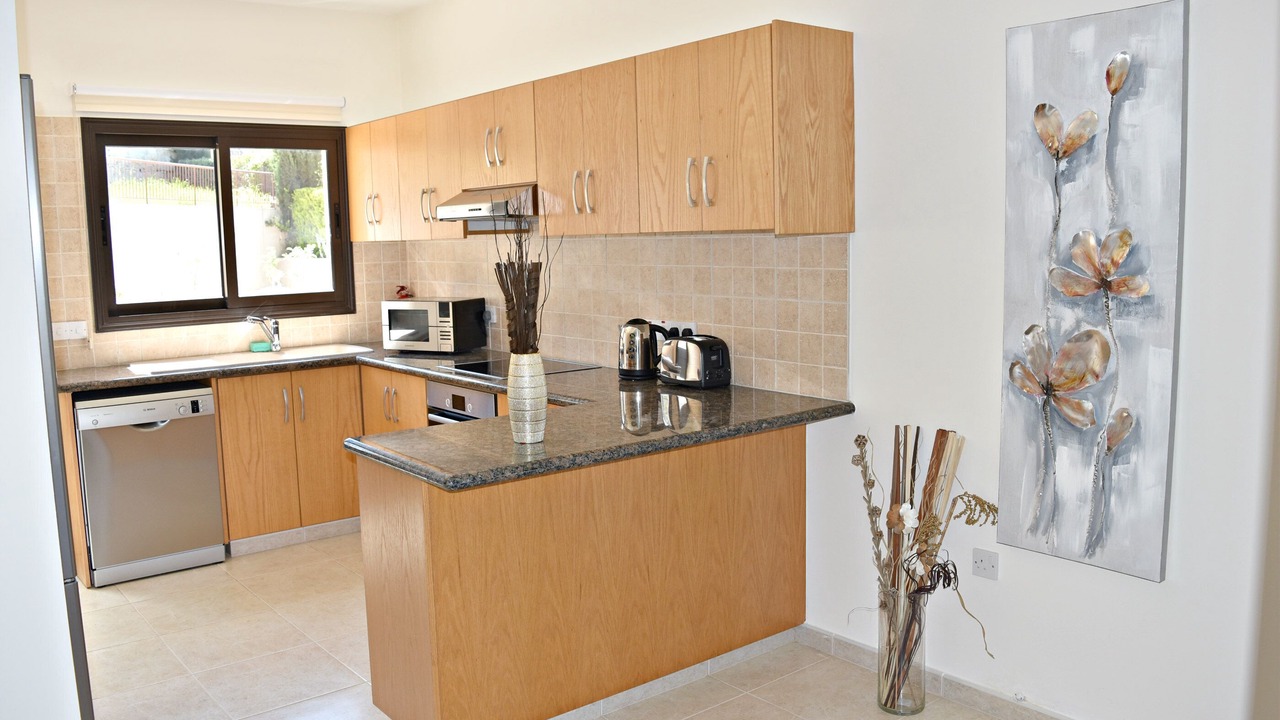 Photo of Kitchen in Latsi