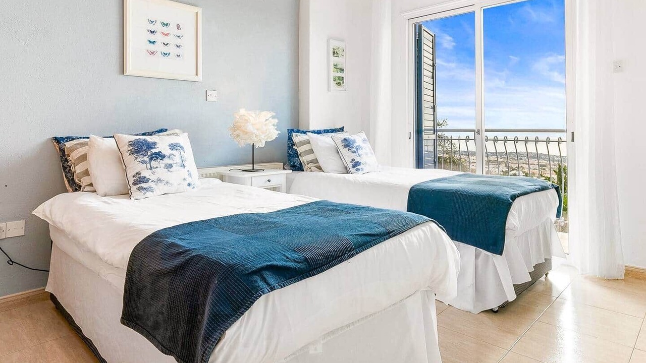 Photo of Bedroom in Peyia Town