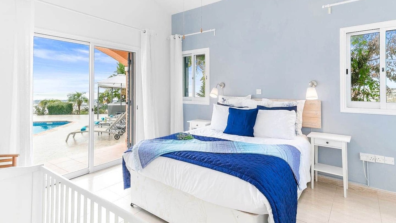 Photo of Bedroom in Peyia Town