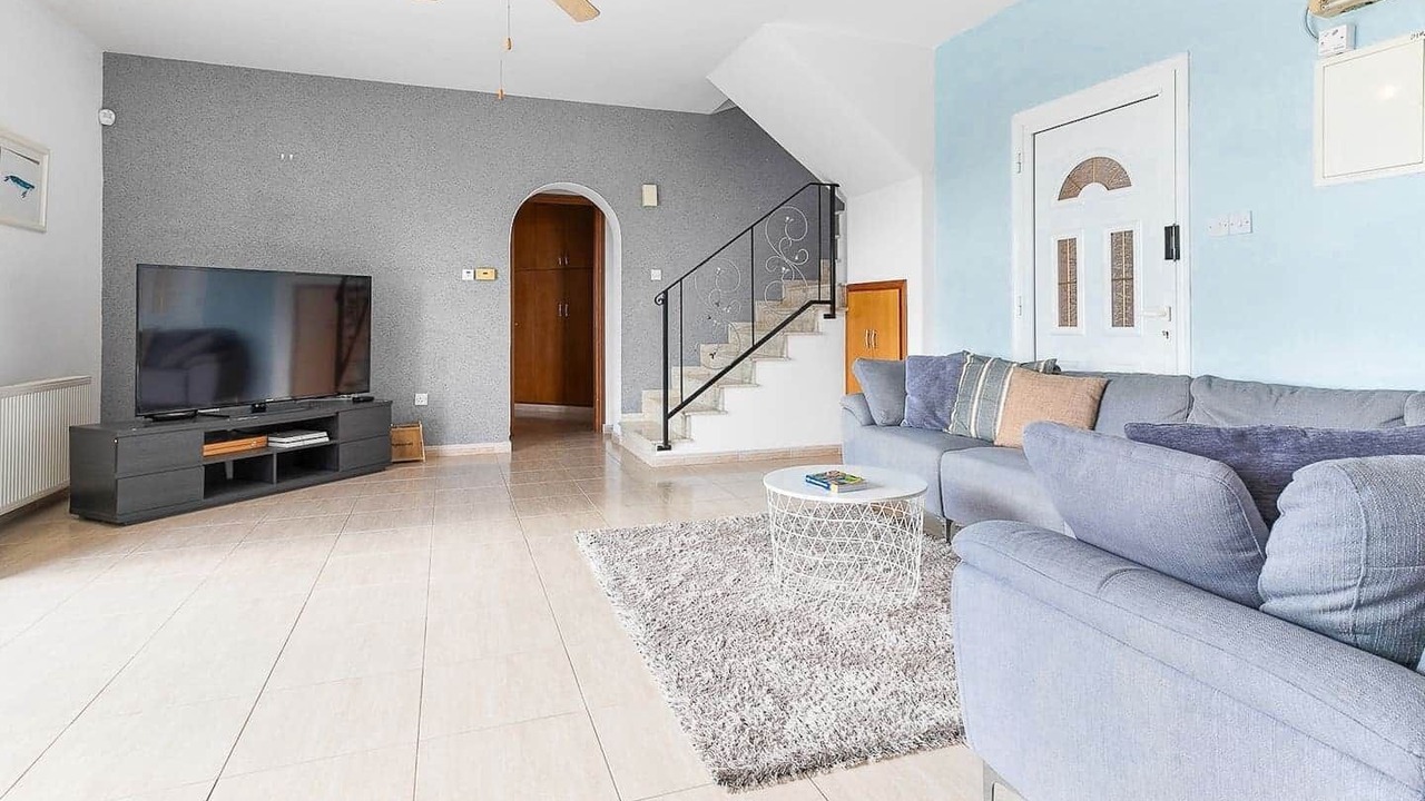 Photo of Livingroom in Peyia Town