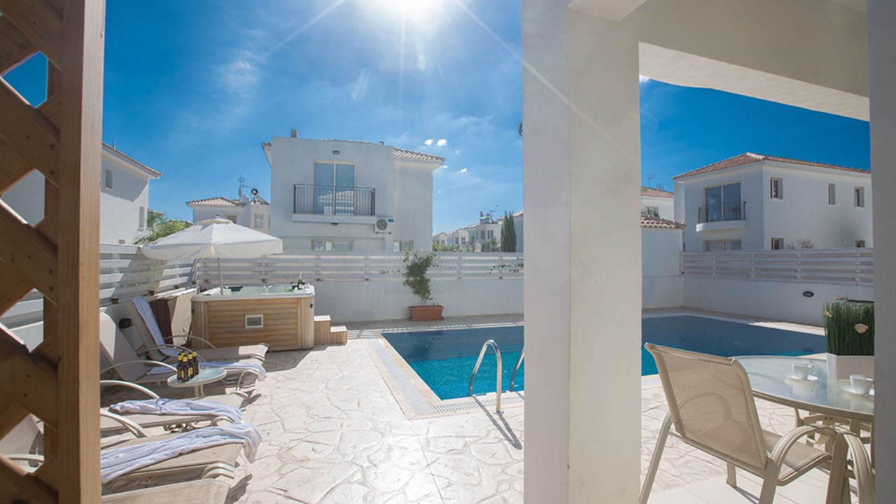 Photo of Outdoor in Pernera