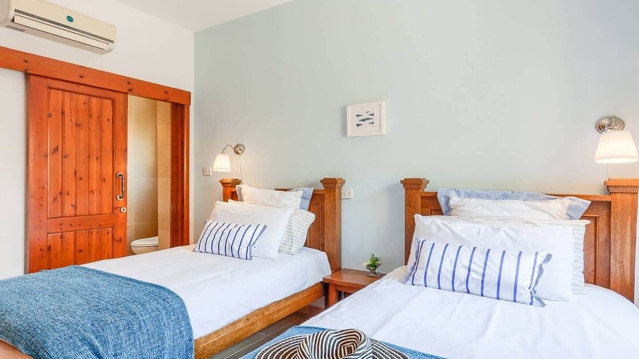 Photo of Bedroom in Peyia Town