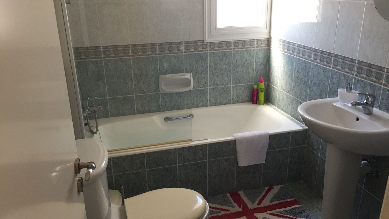 Photo of Bathroom in Sea Caves