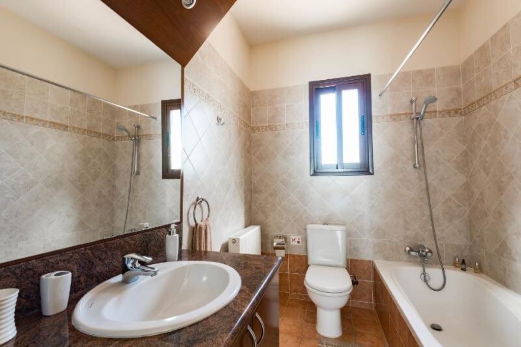 Photo of Bathroom in Pissouri