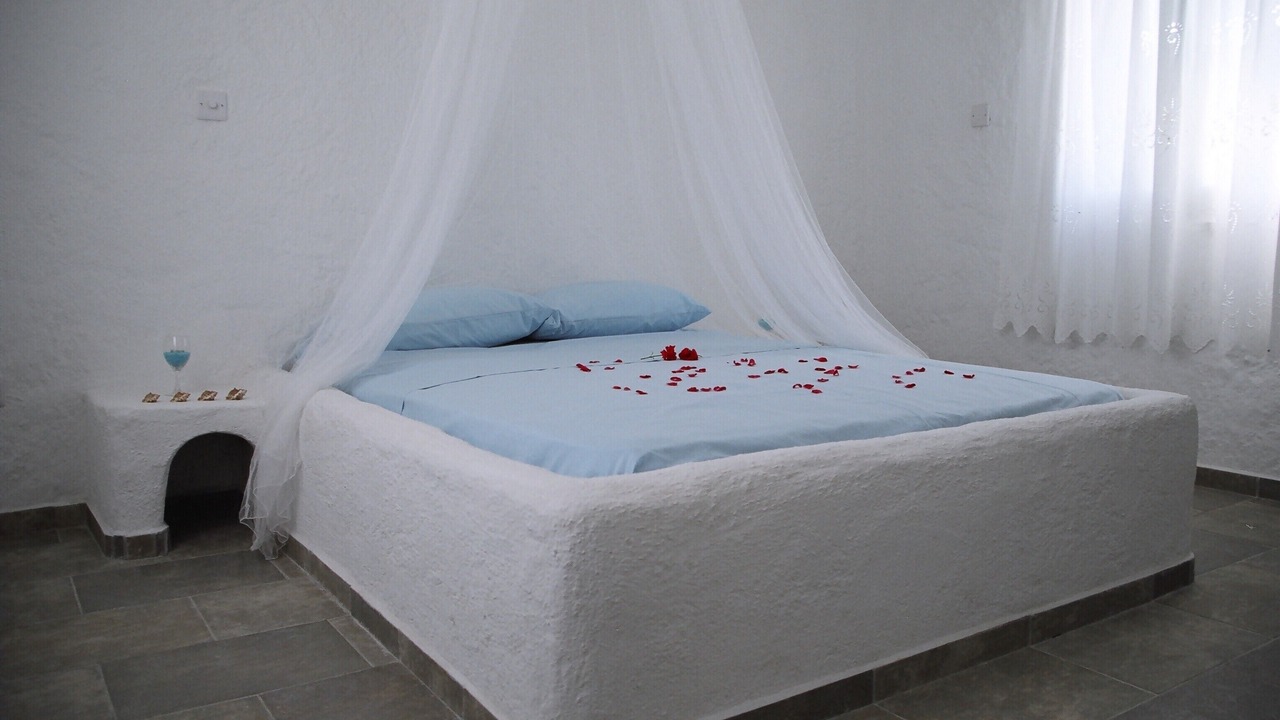 Photo of Others in Pomos