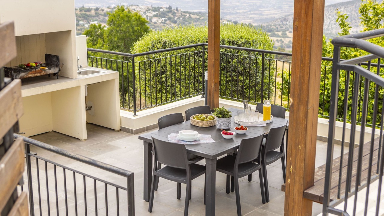 Photo of Outdoor in Meladeia