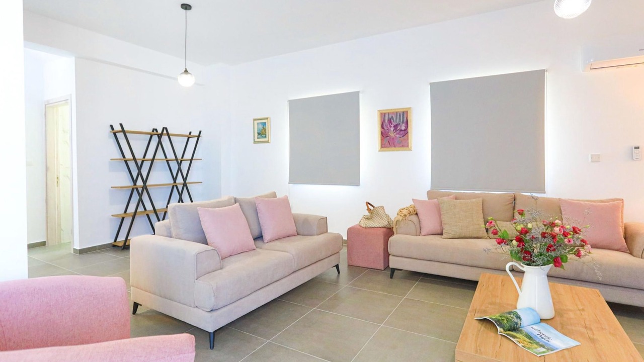 Photo of Livingroom in Meladeia