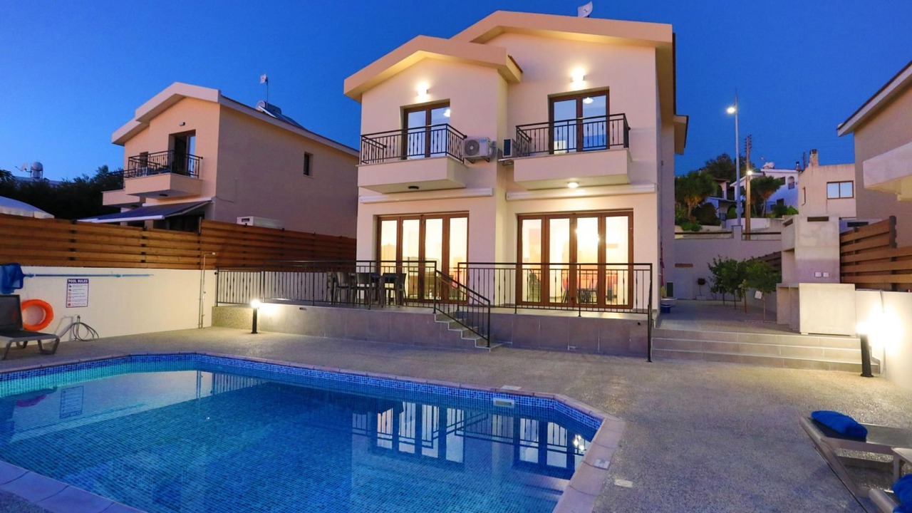 Photo of Outdoor in Meladeia