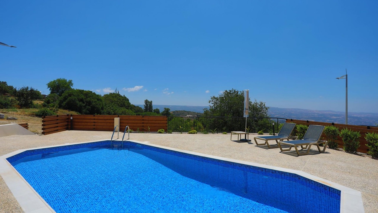 Photo of Outdoor in Meladeia