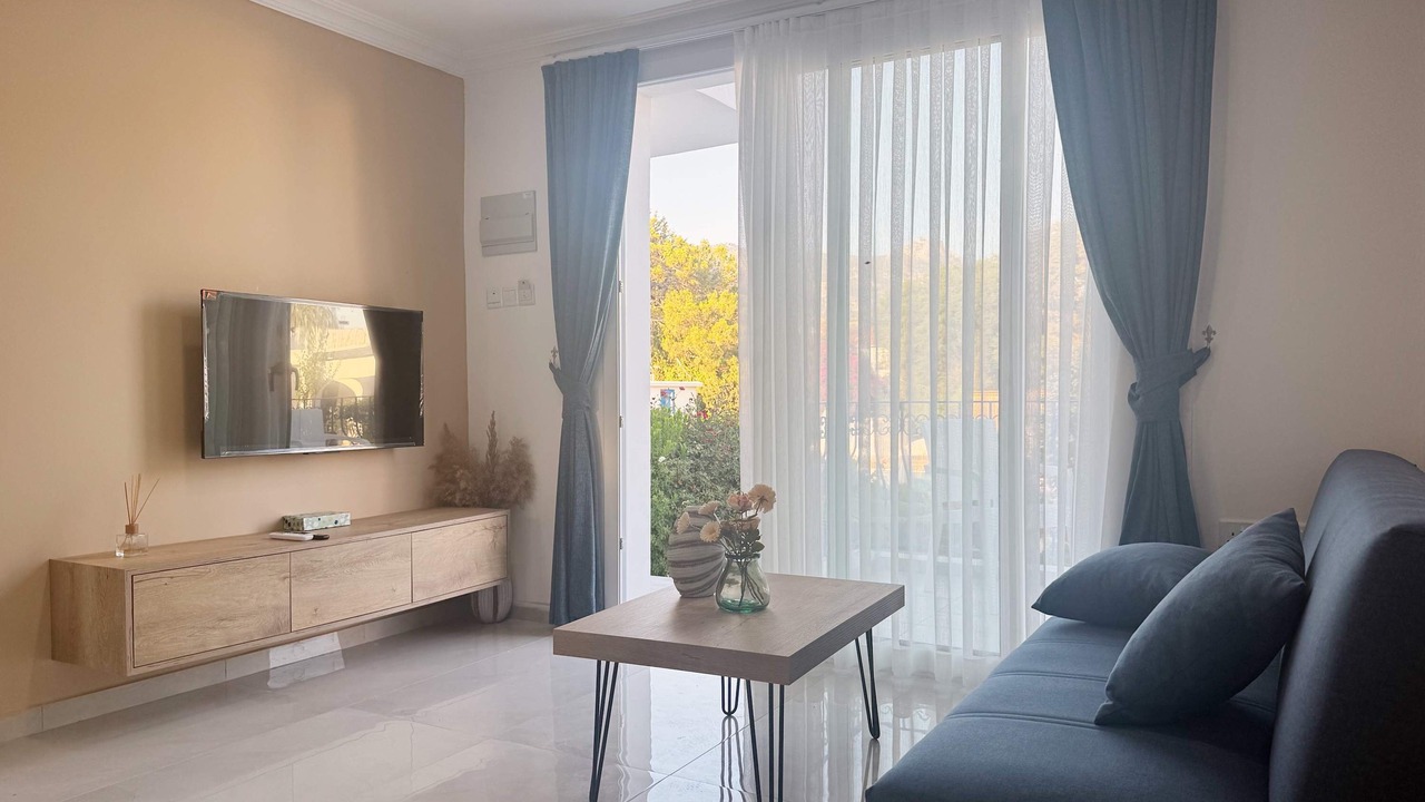 Photo of Livingroom in Kyrenia District