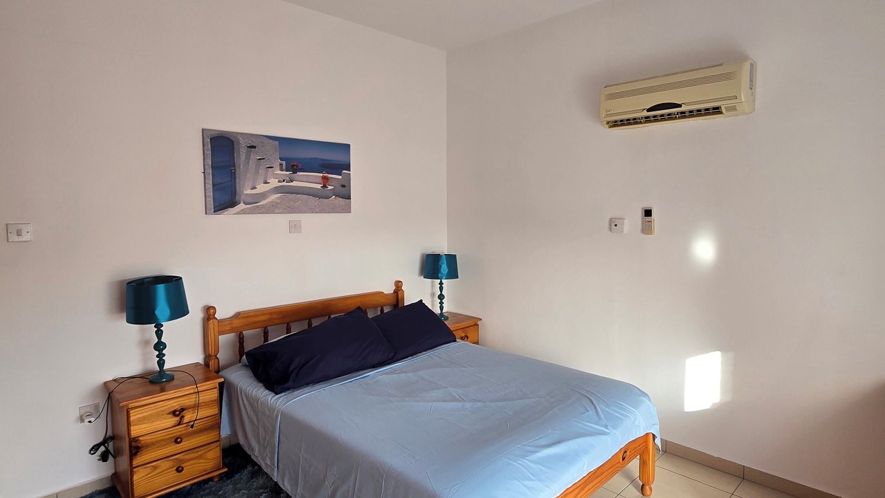 Photo of Bedroom in Peyia Town