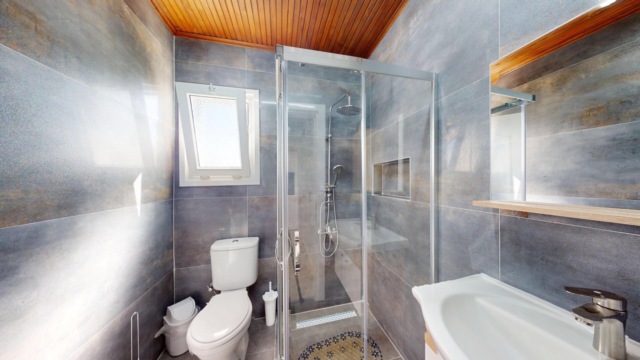 Photo of Bathroom in Kyrenia