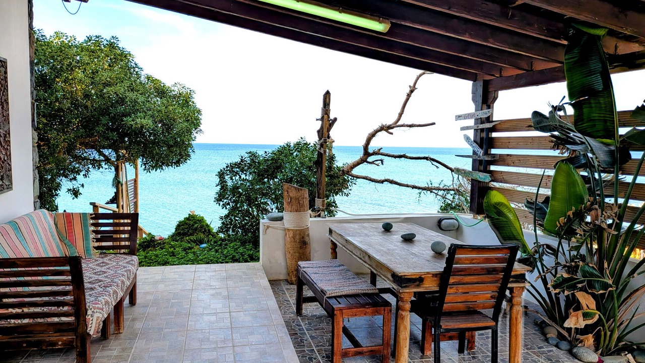 Photo of Outdoor in Pomos