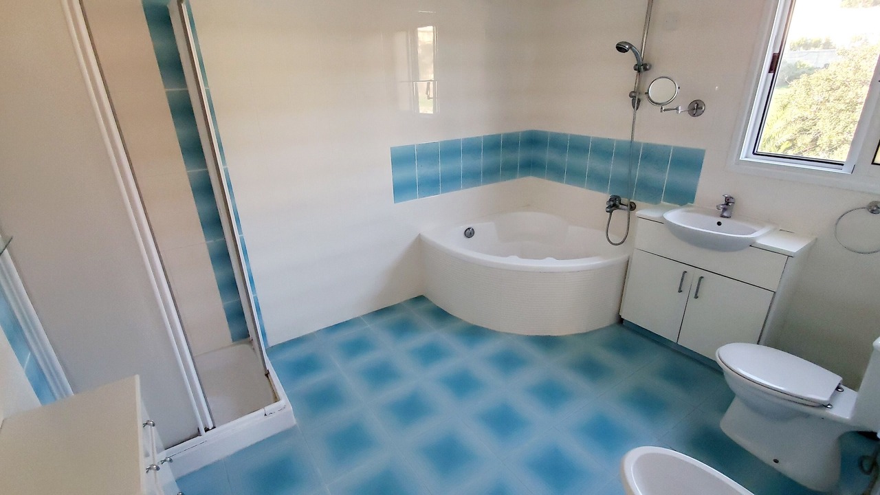 Photo of Bathroom in Pissouri
