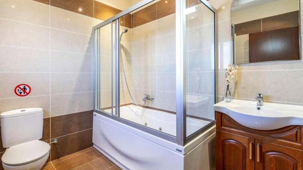 Photo of Bathroom in Prodromi