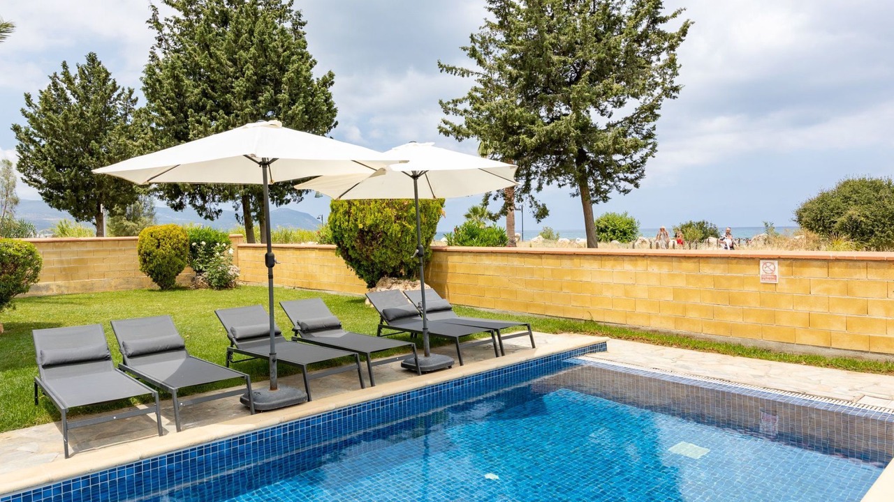 Photo of Outdoor in Polis
